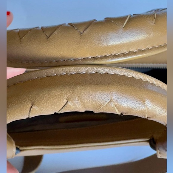 Bottega Veneta Handel and Crossbody Bag - Picture 9 of 10